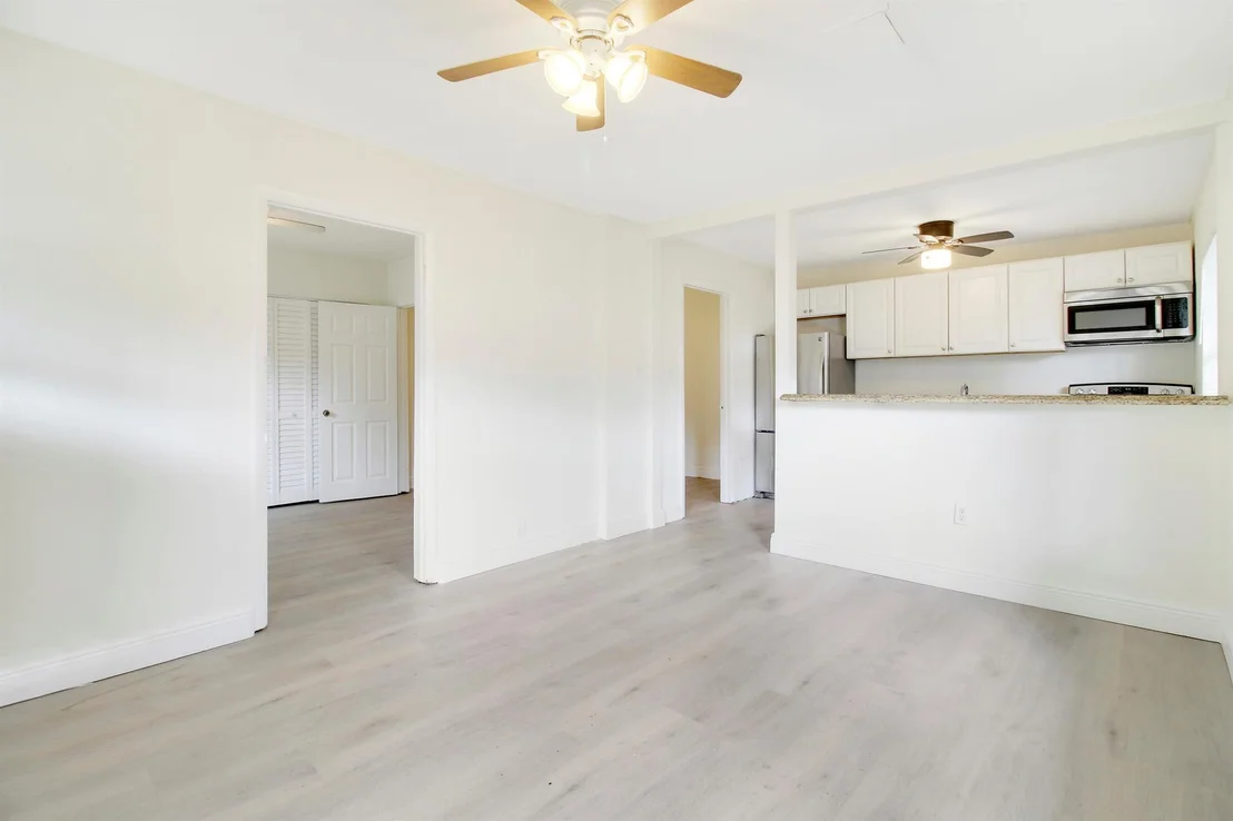 Photo of 848 Upland Road