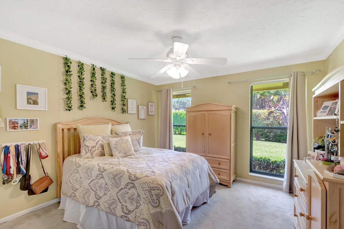 Photo of 15385 Cedar Bluff Place