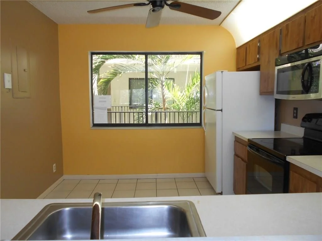 Photo of Unit 208 at 8020 Hampton Boulevard