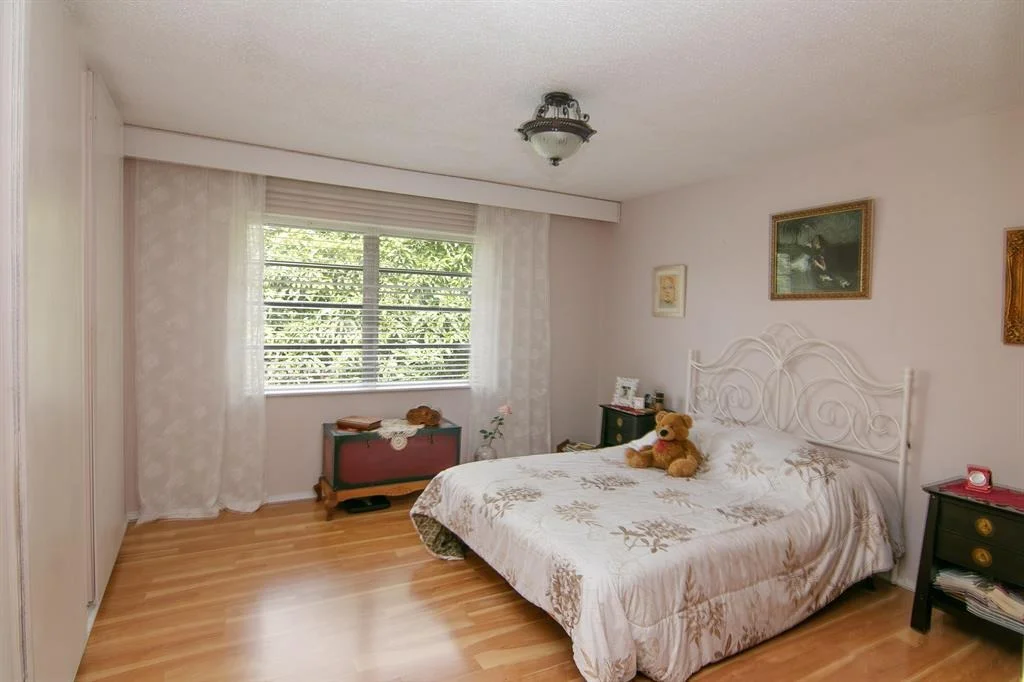 Photo of 6789 Boston Drive