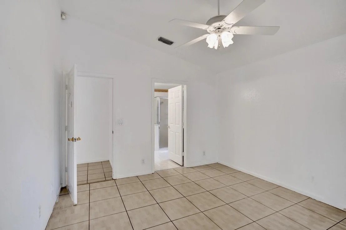 Photo of 8140 Palm Gate Drive
