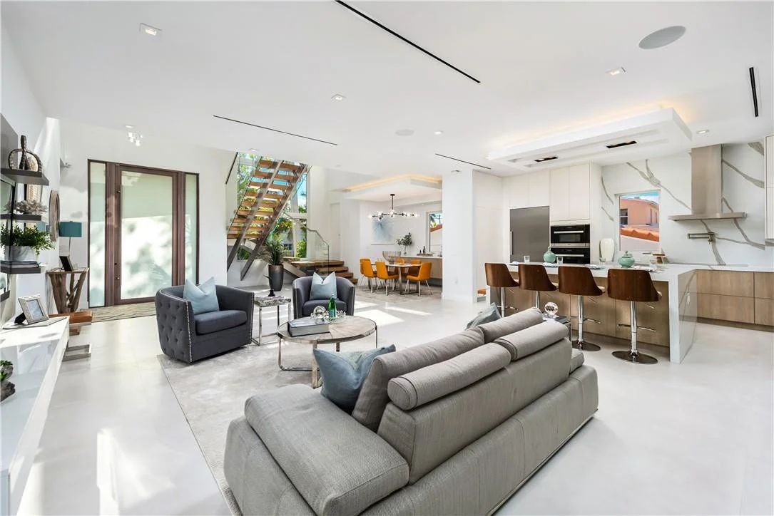 Photo of 4610 Alton Road