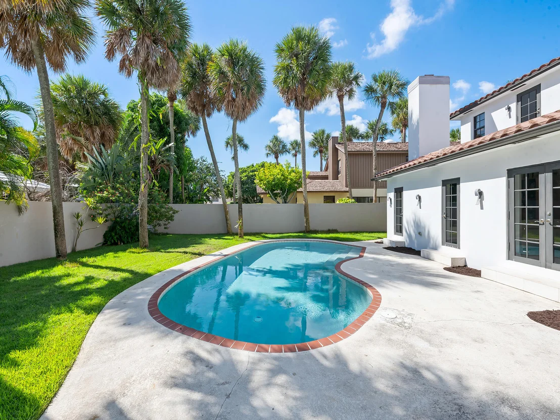 Photo of 80 SE Olive Way