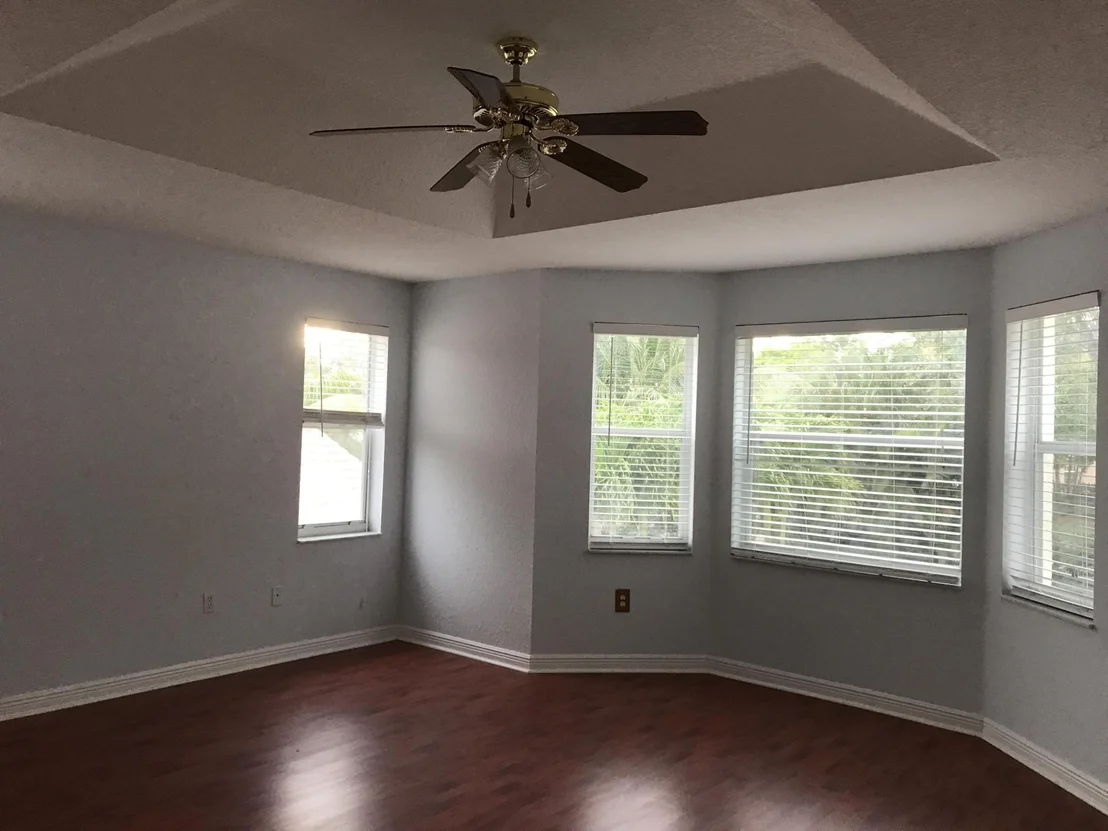 Photo of 6335 Stonehurst Circle