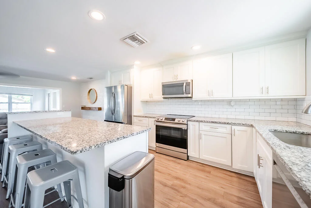 Photo of 425 Erie Drive
