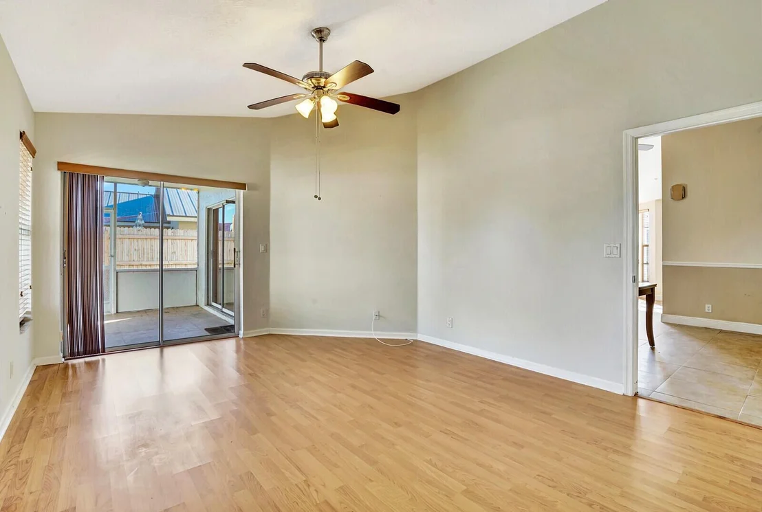 Photo of 5041 Rosen Boulevard