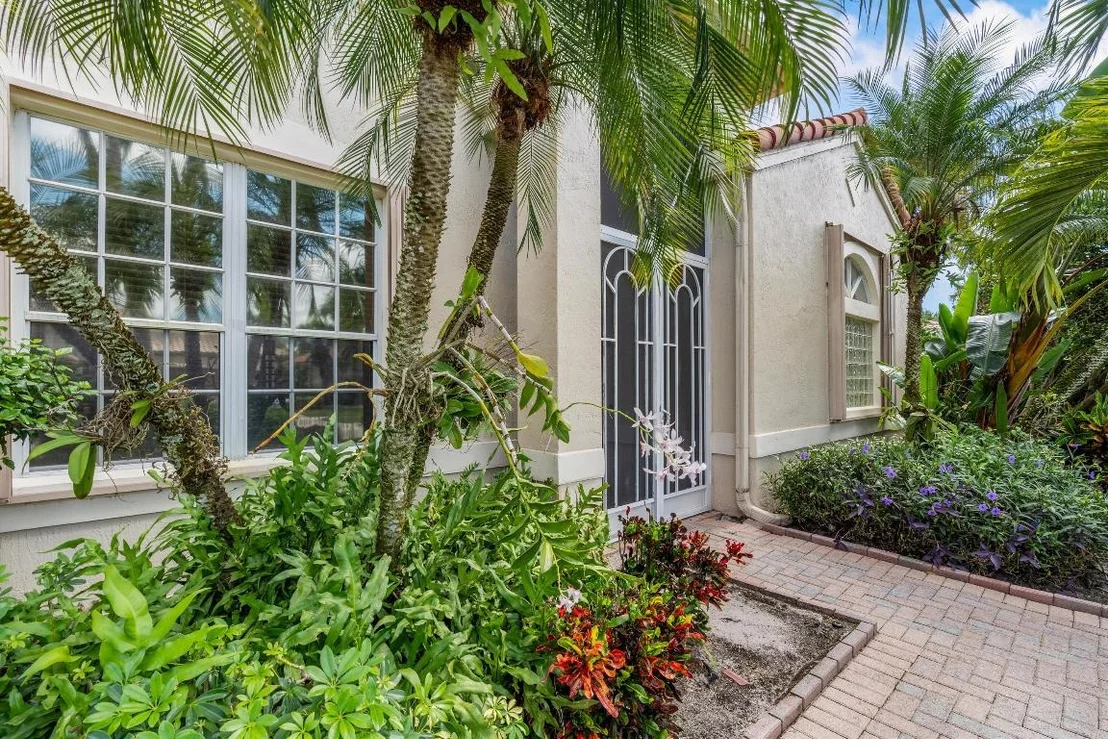 Photo of 6915 Chimere Terrace