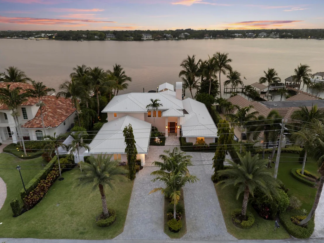 Photo of 103 River Drive