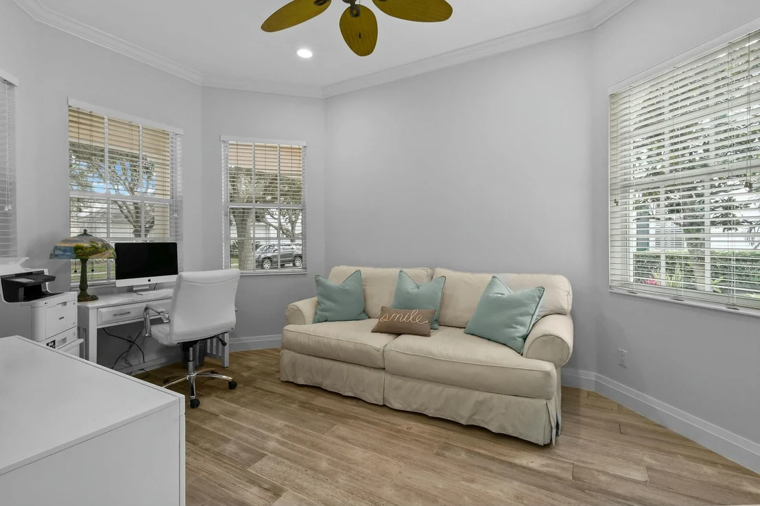 Photo of 196 Barbados Drive