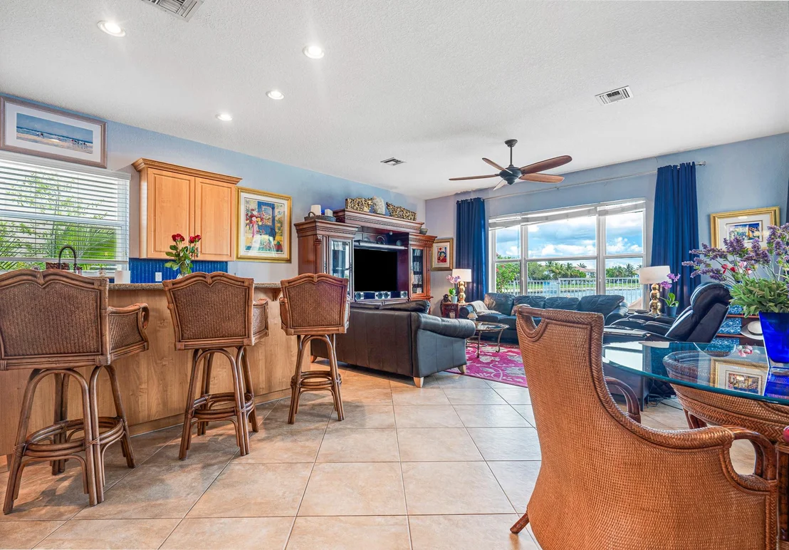 Photo of 1236 Bay View Way
