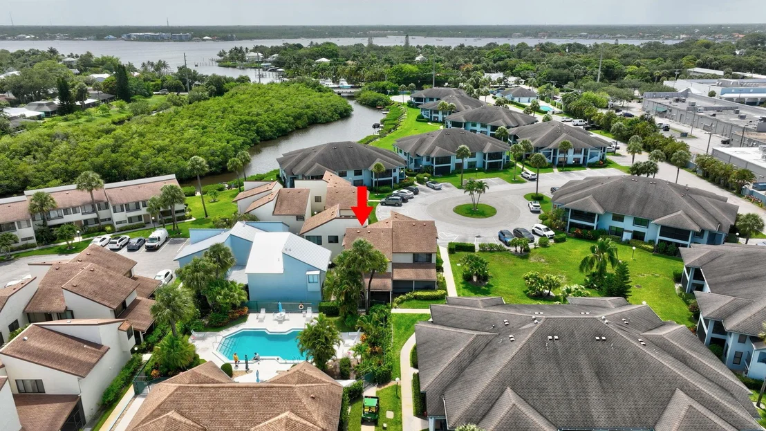 Photo of Unit TH128 at 950 S Kanner Highway