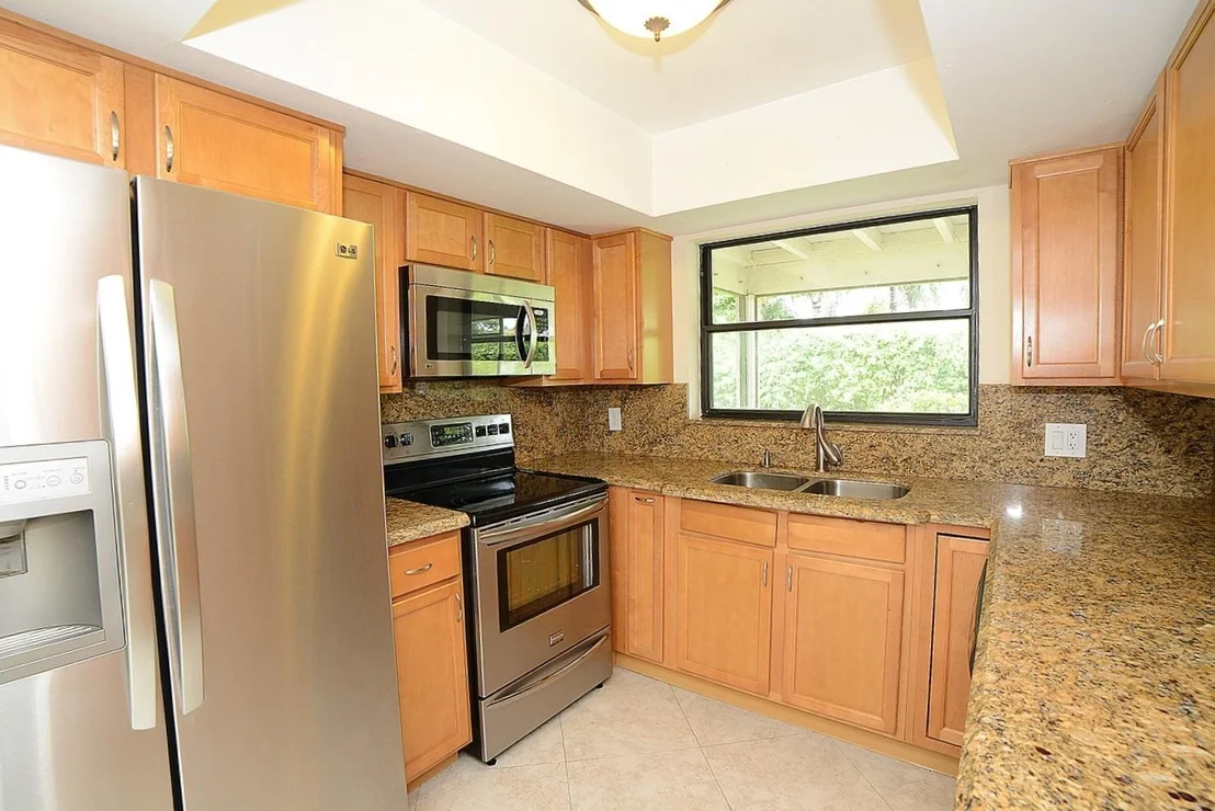 Photo of 17593 Weeping Willow Trail