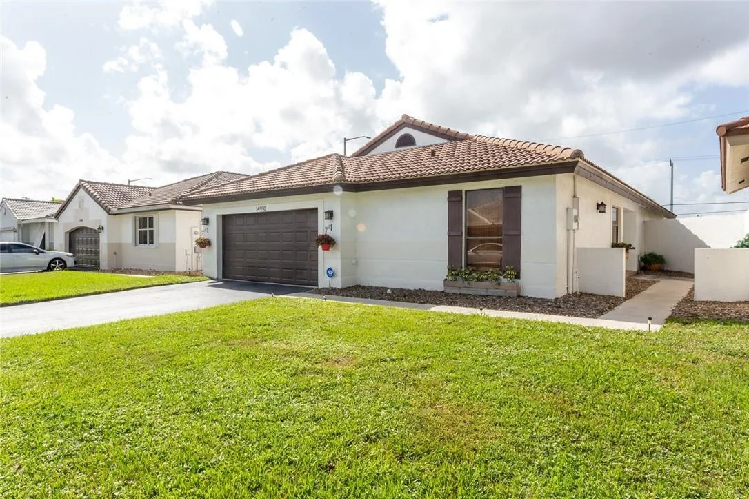 Photo of 14910 Newcastle Lane