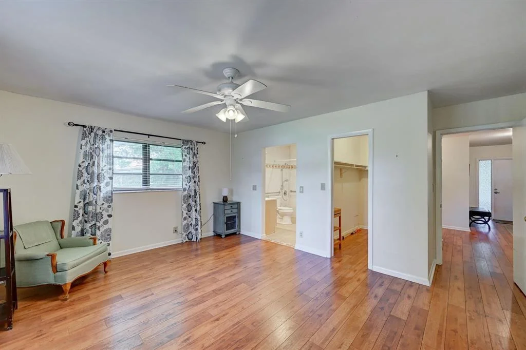 Photo of 333 Knob Hill Boulevard