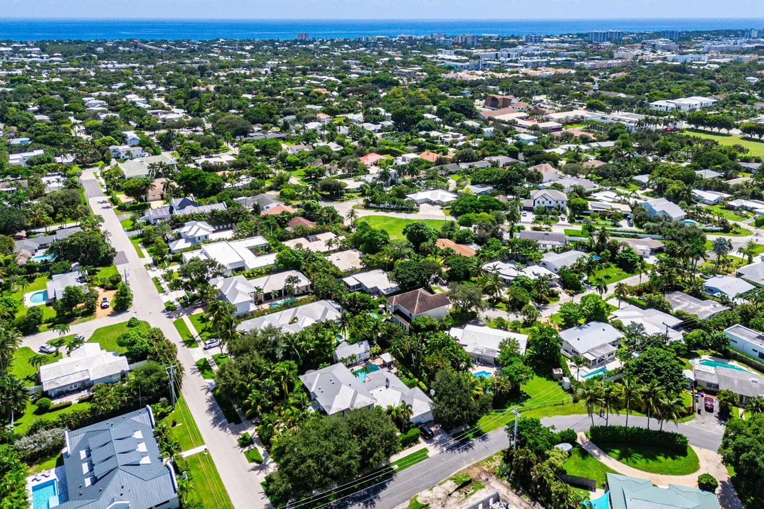 Photo of 233 Lake Terrace