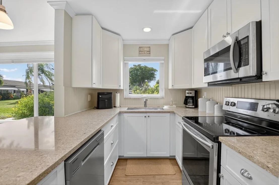Photo of Unit C at 557 High Point Drive
