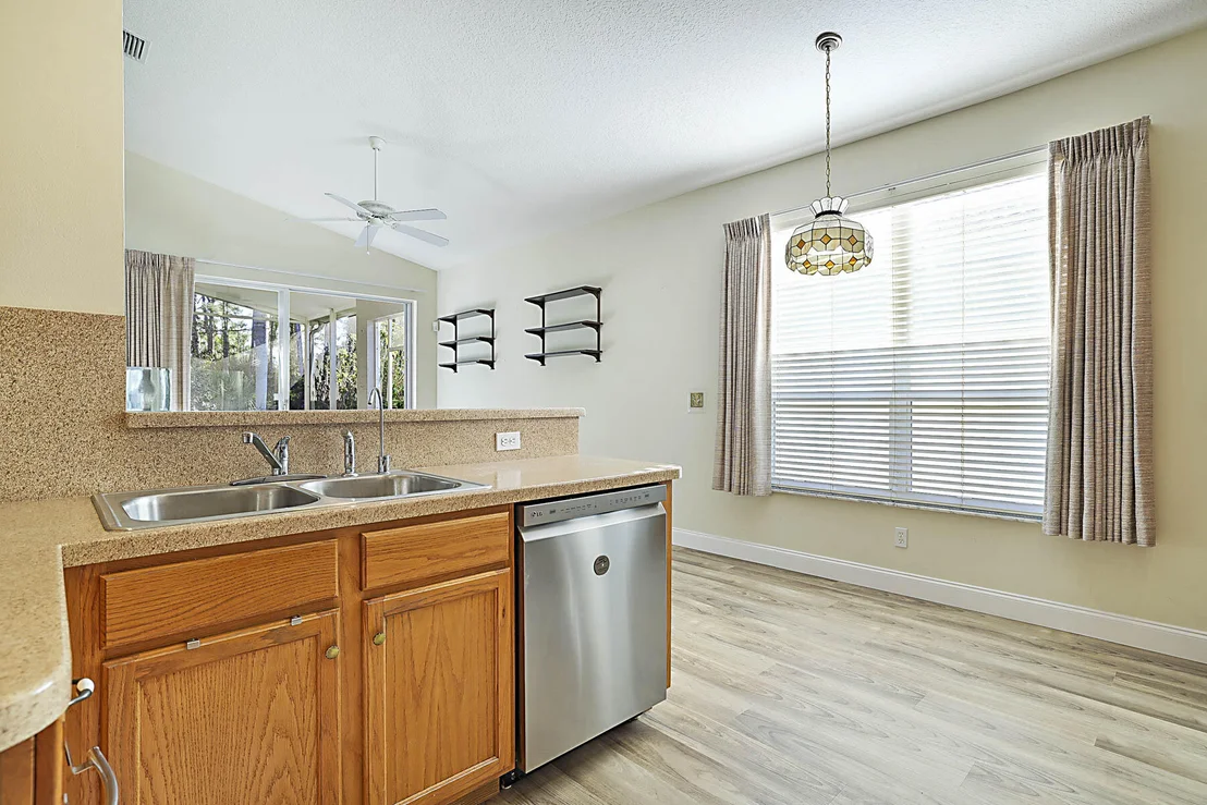Photo of 7019 SE Twin Oaks Circle SE