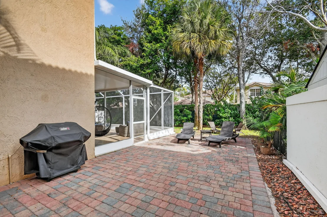 Photo of 1605 E Classical Boulevard