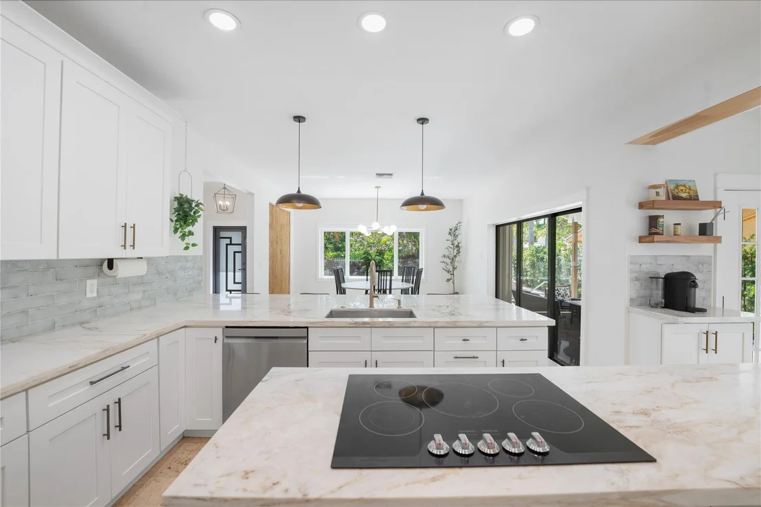 Photo of 741 Mockingbird Lane