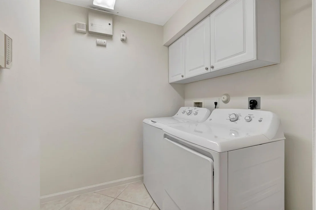 Photo of 6661 Sherbrook Drive
