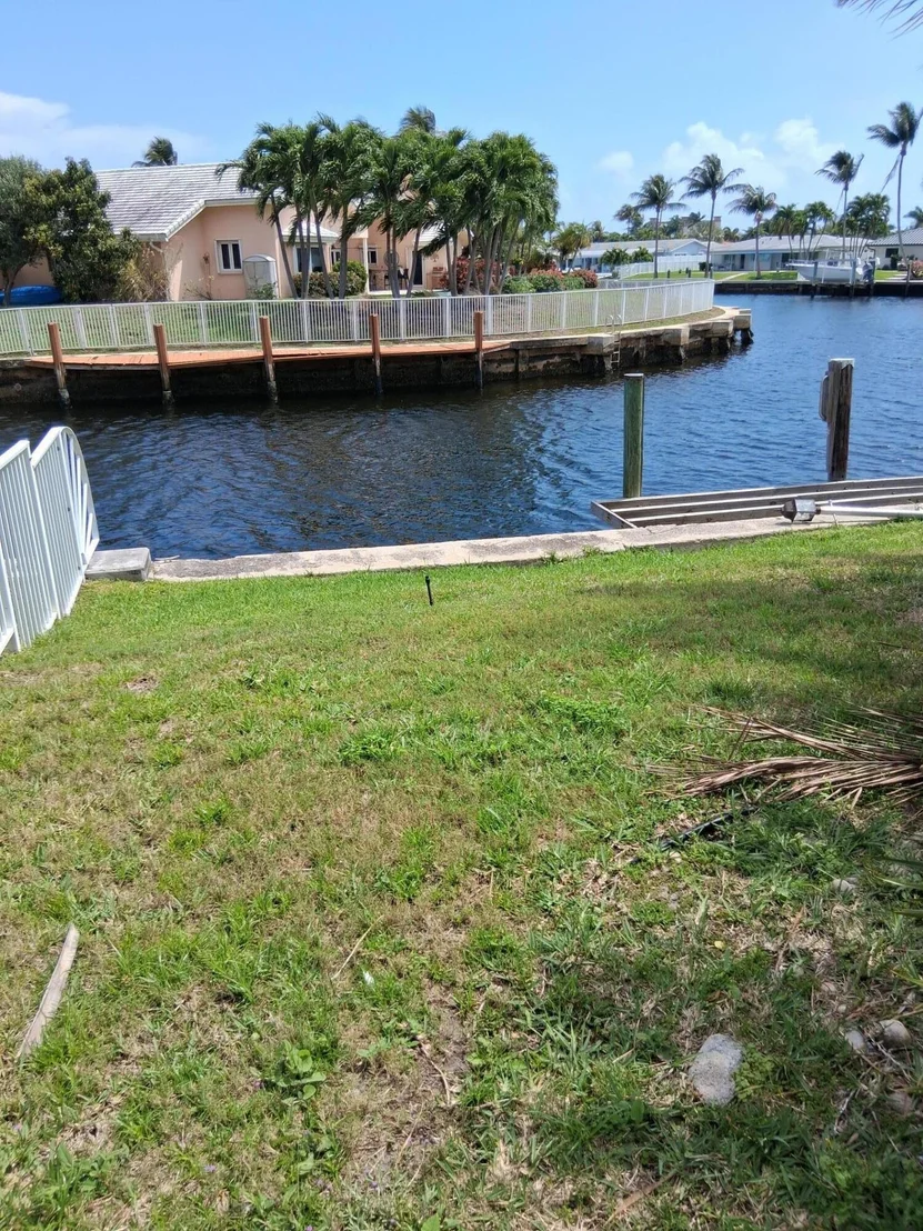Photo of 660 SE 7th Avenue