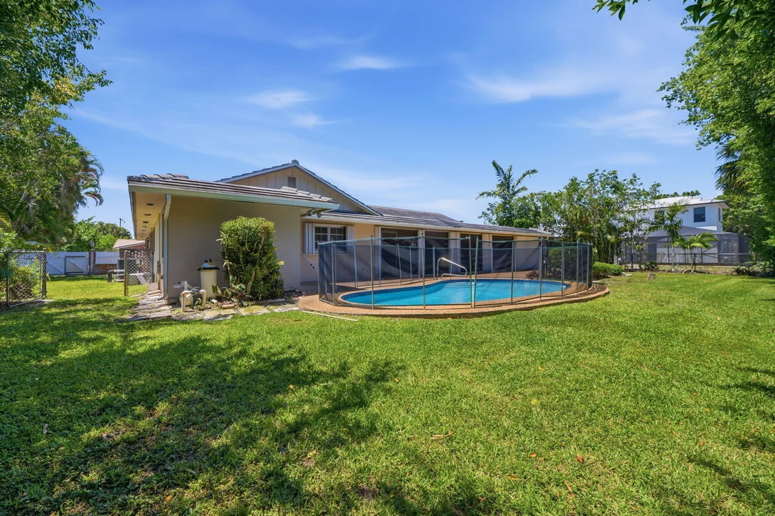 Photo of 232 Gleneagles Drive