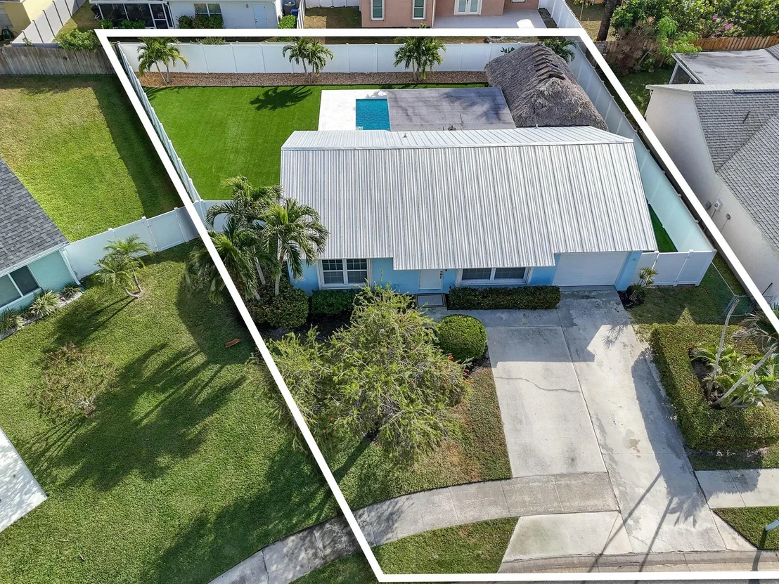 Photo of 110 Banyan Circle
