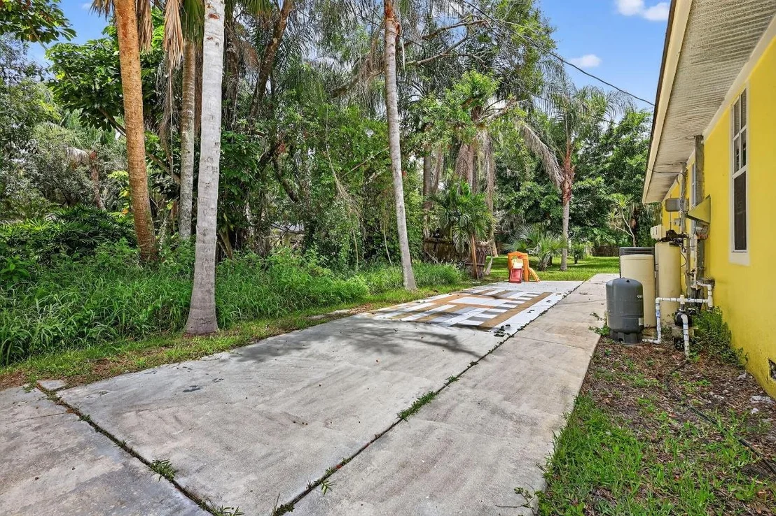 Photo of 600 Gopher Hill Road