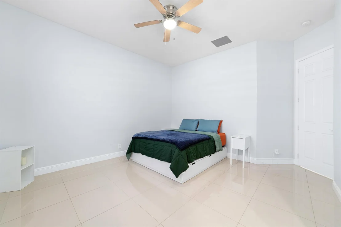 Photo of 328 Jackson Avenue