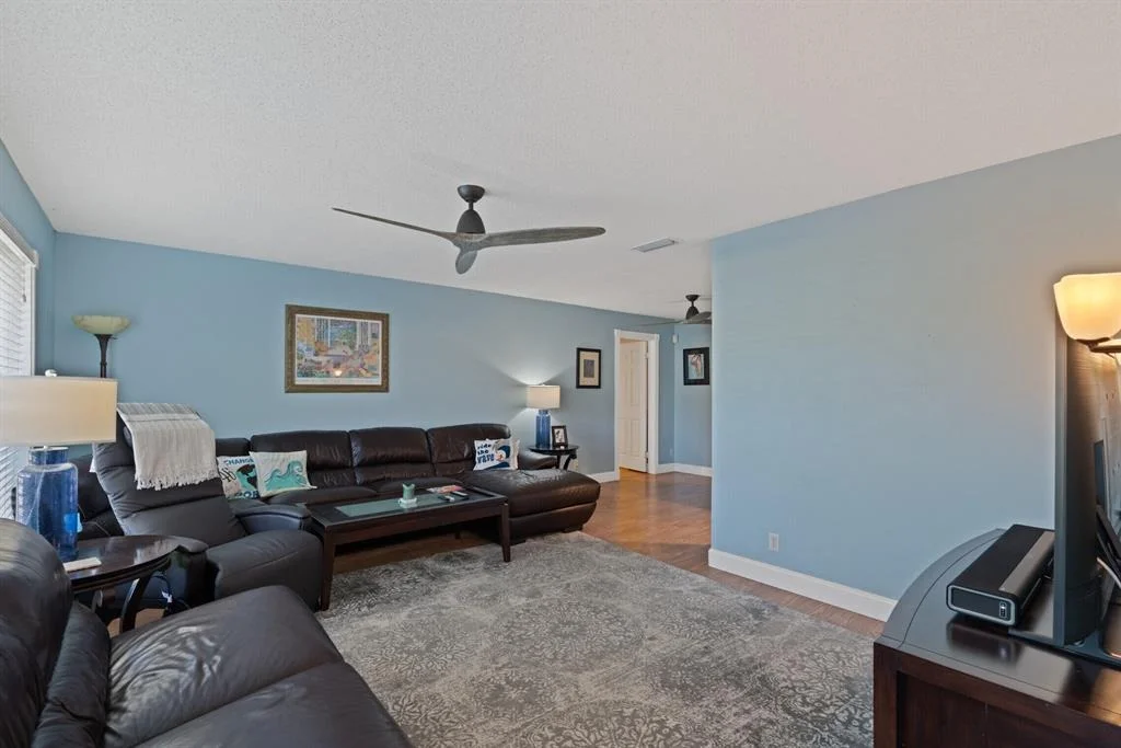 Photo of 262 Foresteria Drive