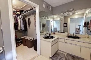 Photo of 6153 Roger Street