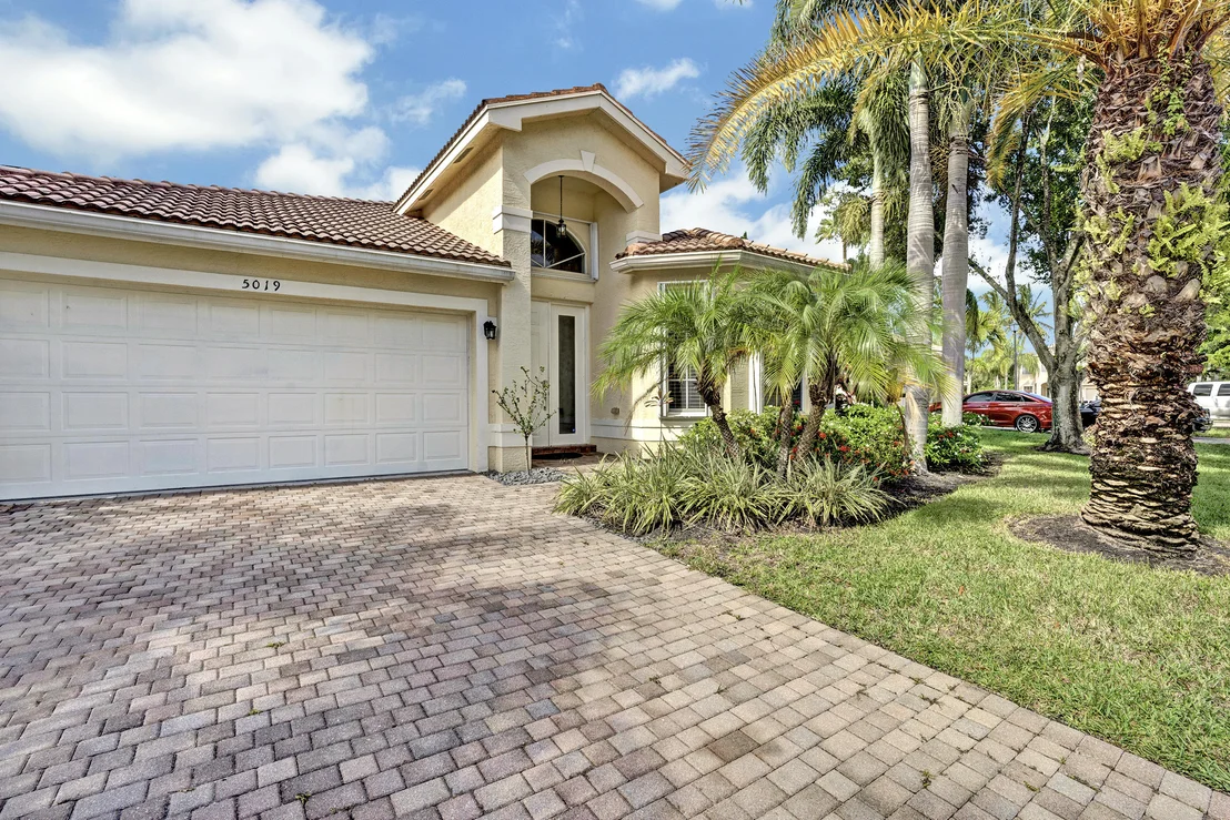 Photo of 5019 Solar Point Drive