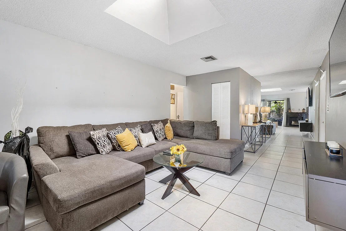 Photo of 7336 Stardust Drive