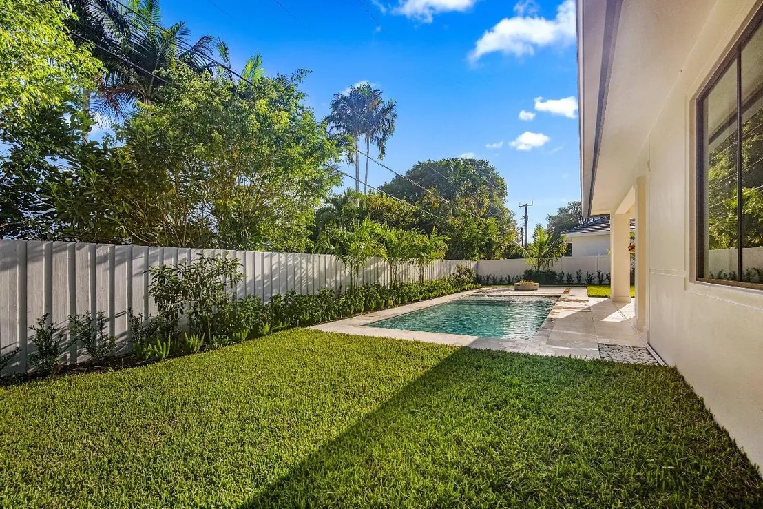 Photo of 741 Nighthawk Way
