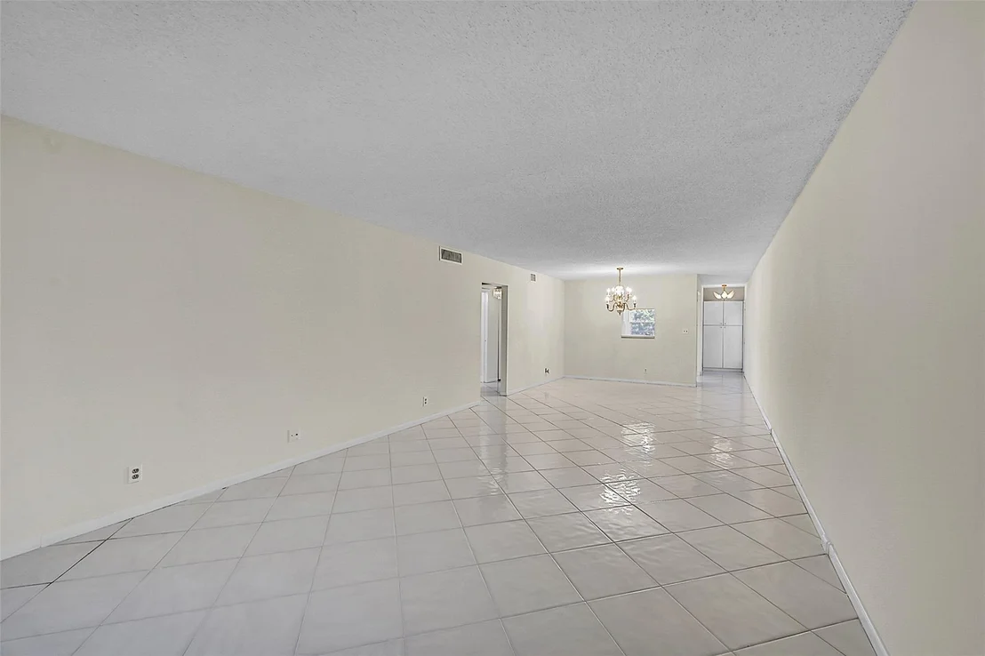 Photo of Unit O2 at 2006 Granada Drive