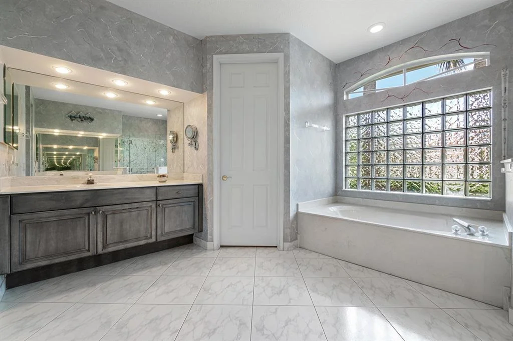 Photo of 6639 Catania Drive