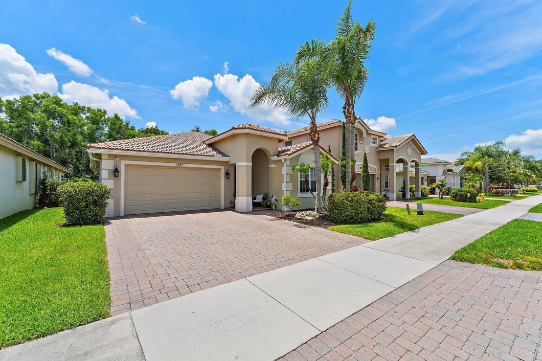 Photo of 1292 SE Fleming Way