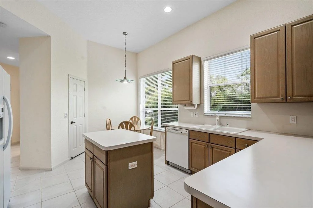 Photo of 12824 Hyland Circle
