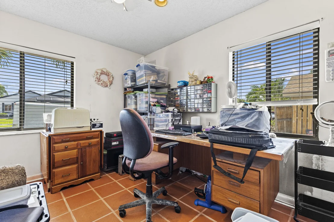 Photo of 21665 Sutters Lane