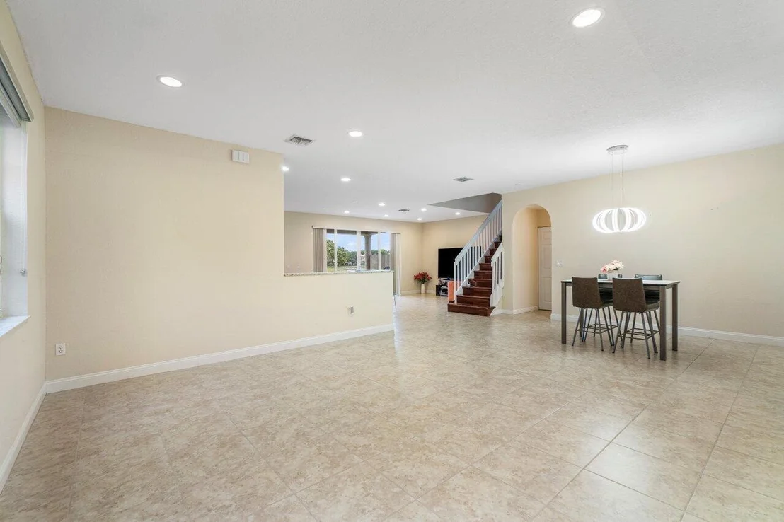 Photo of 9023 Alexandra Circle