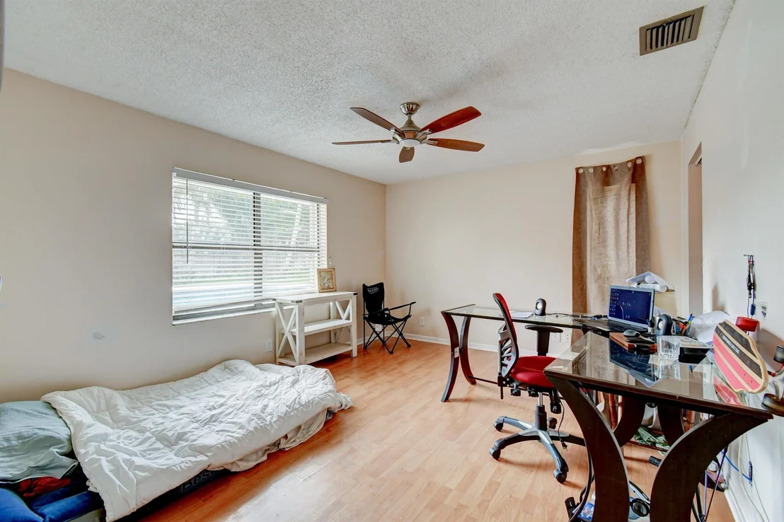 Photo of 5822 Sun Pointe Circle