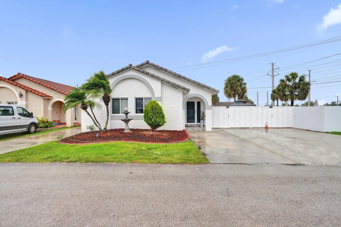 Photo of 7635 NW 168th Terrace