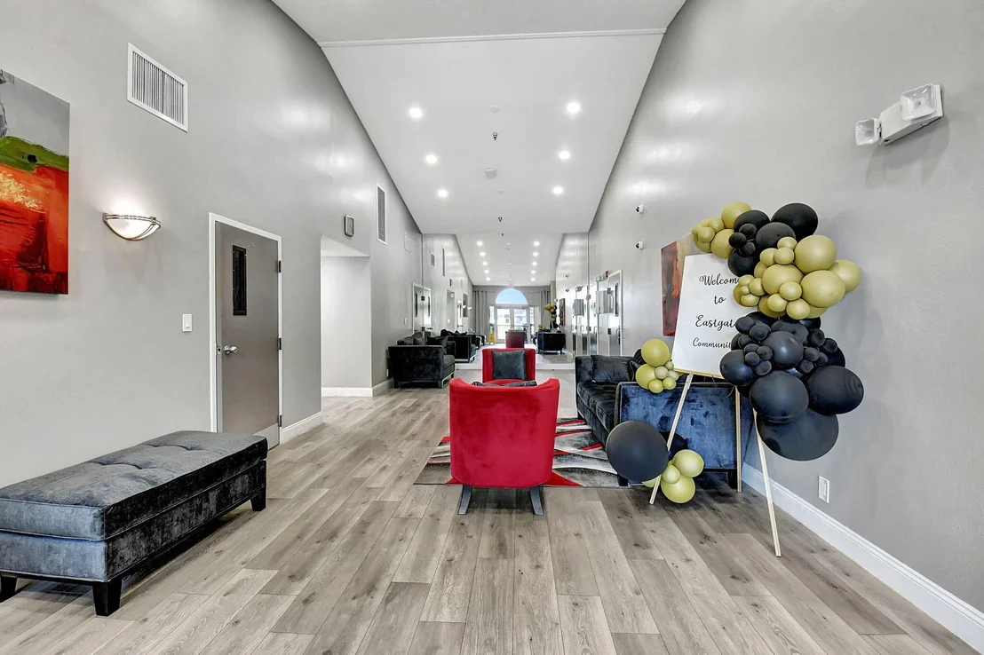 Photo of Unit C at 8081 Springtree Road