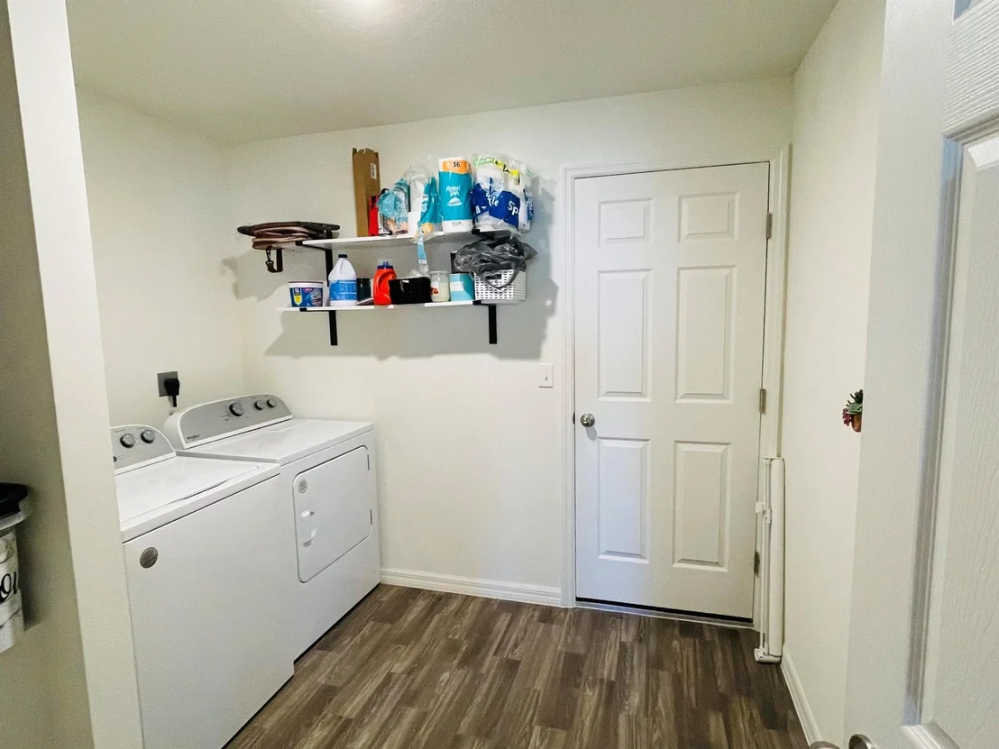 Photo of 787 SE 25th Drive