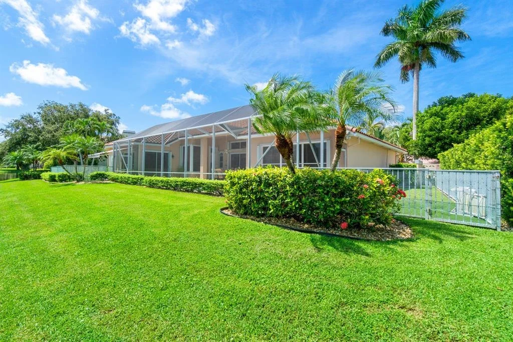 Photo of 113 N River Drive E