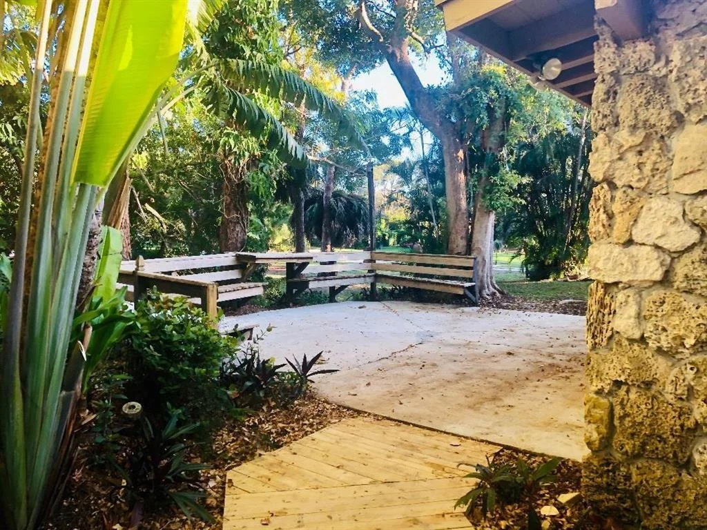 Photo of 4953 Palm Ridge Boulevard