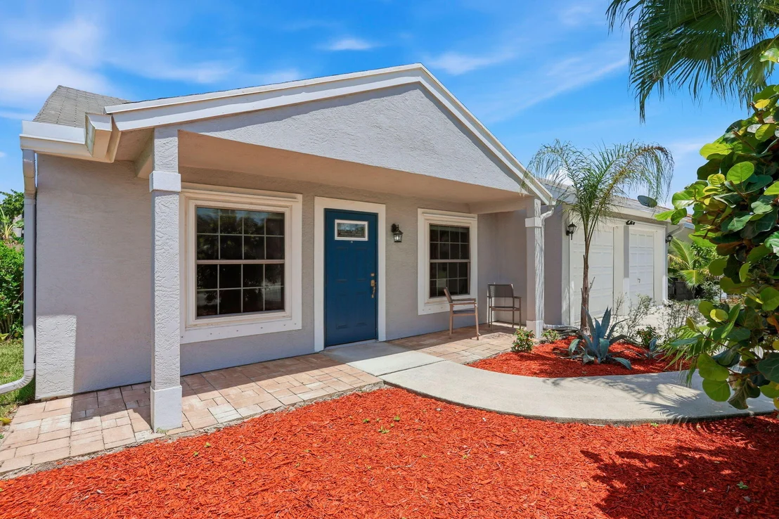Photo of 7955 Ridgewood Drive