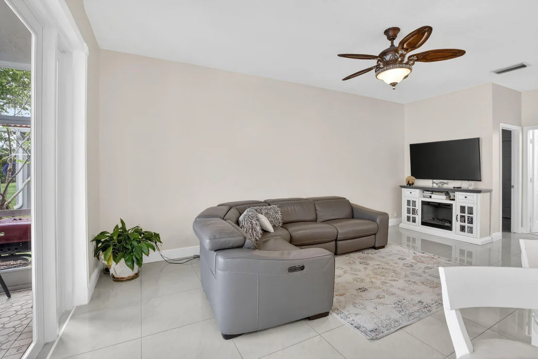 Photo of 711 Heritage Way