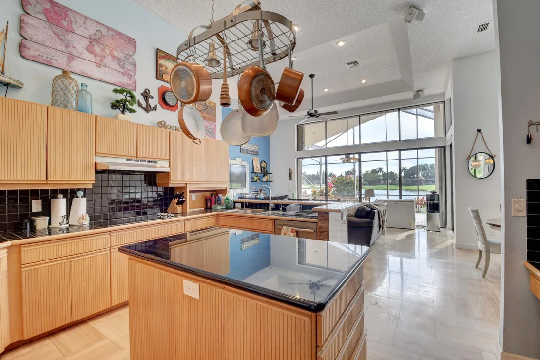 Photo of 17683 Sealakes Drive