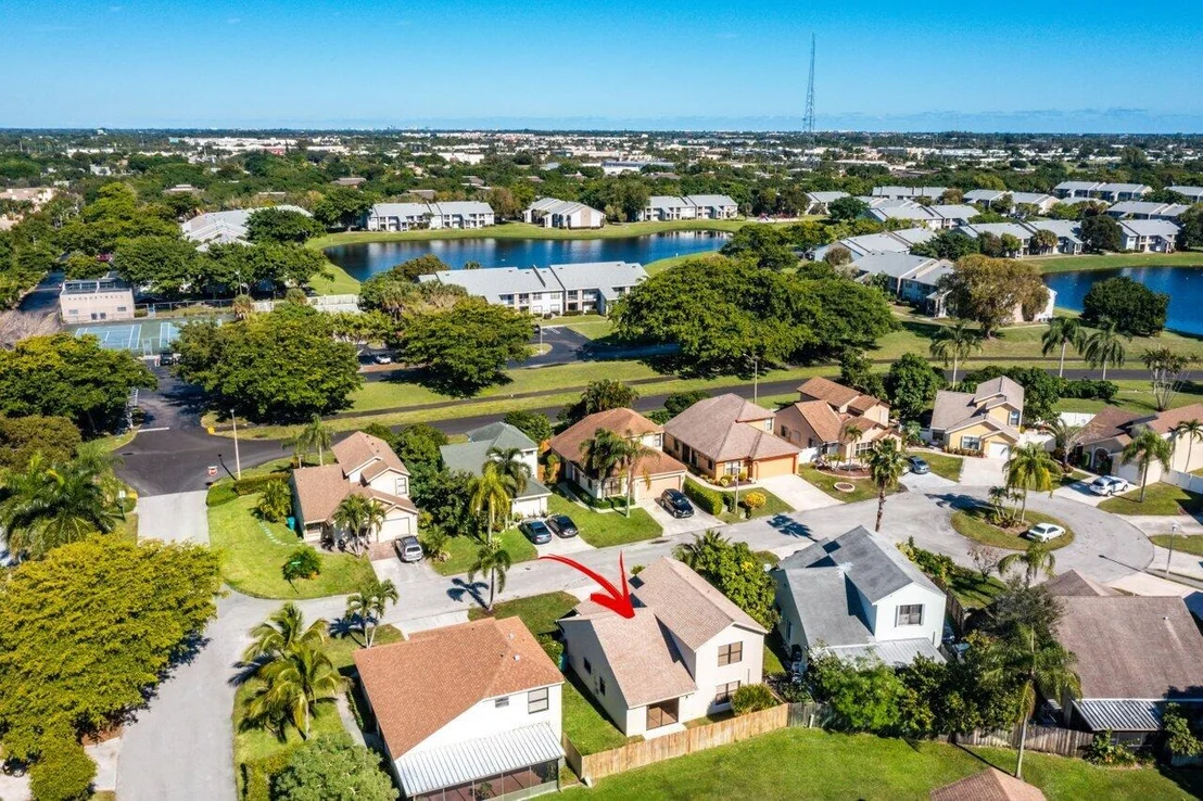 Photo of 98 Azalea Circle